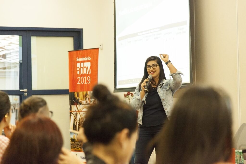 Seminario ABBV 2019 - Palestra de Luiza Drubscky, gerente da Rock Content