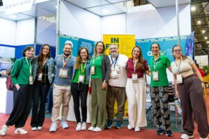 Membros da diretoria da ABBV na WTM